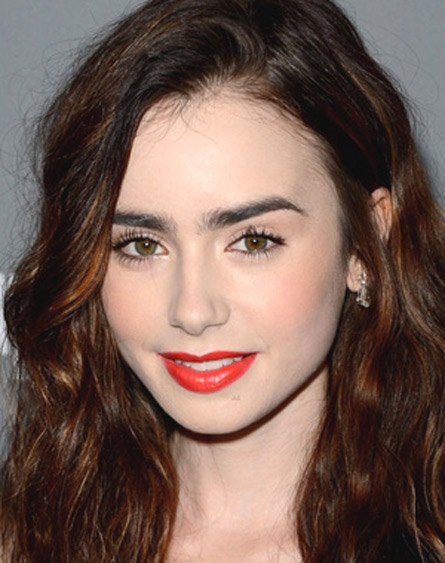 莉莉柯林斯 Lily Collins 莉莉柯林斯 Lily Collins
