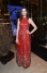 安海瑟薇 Anne Hathaway 個人劇照 s_201703311050515_安海瑟薇出席《柯羅索巨獸》紐約電影首映，連換兩套衣服，一黑一紅美麗至極.jpg