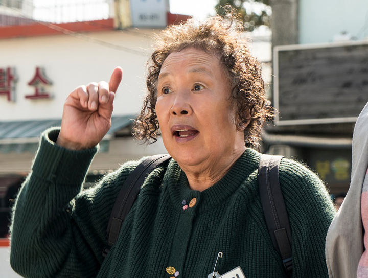 孫女車禍唯一證人,影后從影近60年首次挑戰偵探動作片緝凶! 孫女車禍唯一證人,影后從影近60年首次挑戰偵探動作片緝凶!