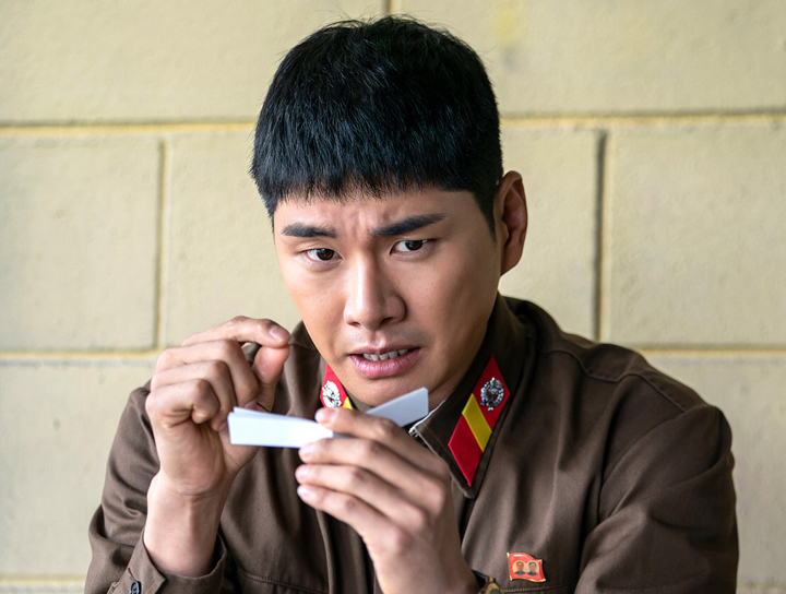 年度票房黑馬【樂透大作戰】!李伊庚靠想像力爆笑詮釋北韓大兵 年度票房黑馬【樂透大作戰】!李伊庚靠想像力爆笑詮釋北韓大兵