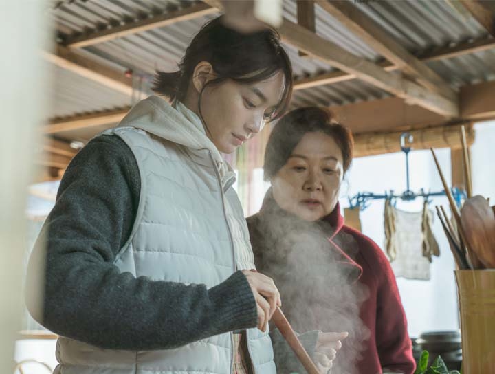 過世的母親竟重返人世!催淚鉅獻【鬼媽媽的假期】韓國觀眾超高分好評盛讚! 過世的母親竟重返人世!催淚鉅獻【鬼媽媽的假期】韓國觀眾超高分好評盛讚!