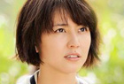 長澤雅美男人味十足 騎重機摔飛