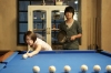 溫尚翊 Monster Wen Shang-Yi 個人劇照 tn_01 黃姵嘉(左)在《逆轉勝》片中接受溫尚翊(右)飾演的前任球王訓練而成為撞球高手.jpg