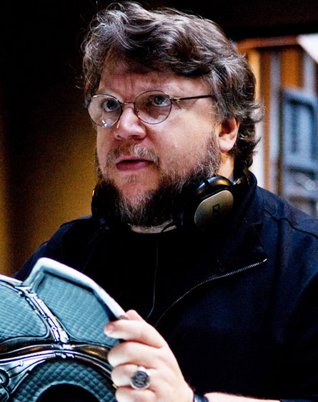吉勒摩戴托羅 Guillermo del Toro