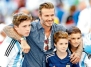 大衛貝克漢 David Beckham 個人劇照 tn_31David-Beckham-1.jpg