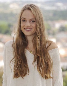諾耶咪施蜜特 Noemie Schmidt