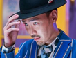 導演新片發布慘被塞消波塊，眾主演竟忙自拍！？
