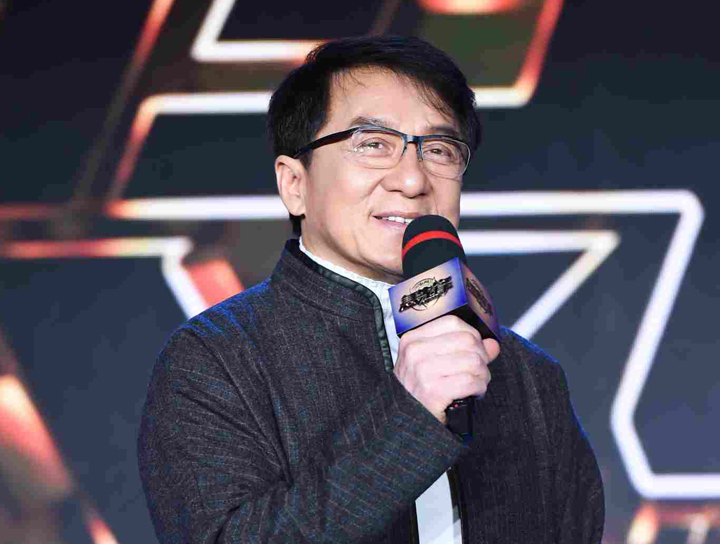 九度合作唐季禮，成龍秀特技險溺斃笑稱：能活下來不容易