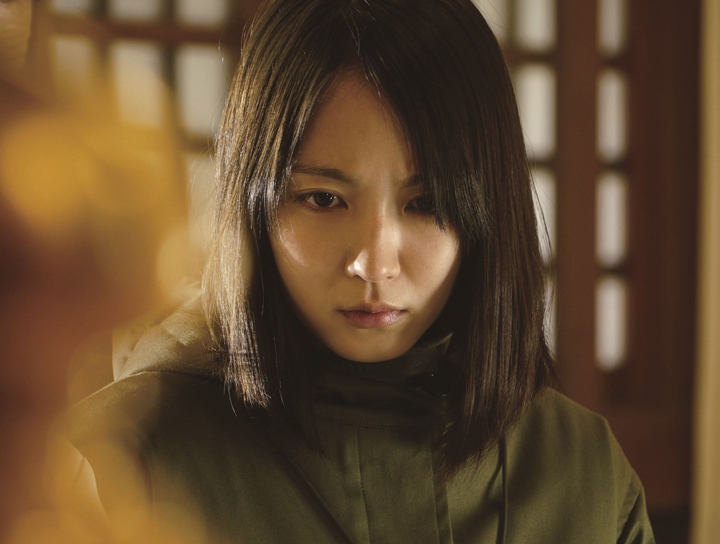 吉岡里帆挑戰高難度扮盲人，實力演技一掃「只能演好狐狸」惡評