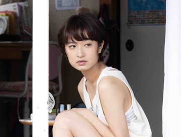 門脇麥【渴水】成單親媽媽為生計下海