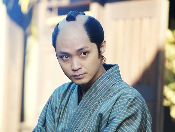 日本首週票房即破億！【八犬傳】磯村勇斗偕同導演12月首度訪台