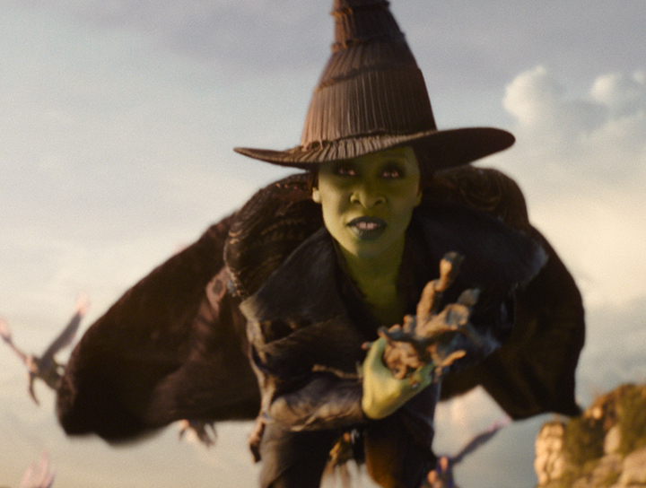 致敬原版「壞女巫」經典造型，【魔法壞女巫：第二部】服裝設計更精進