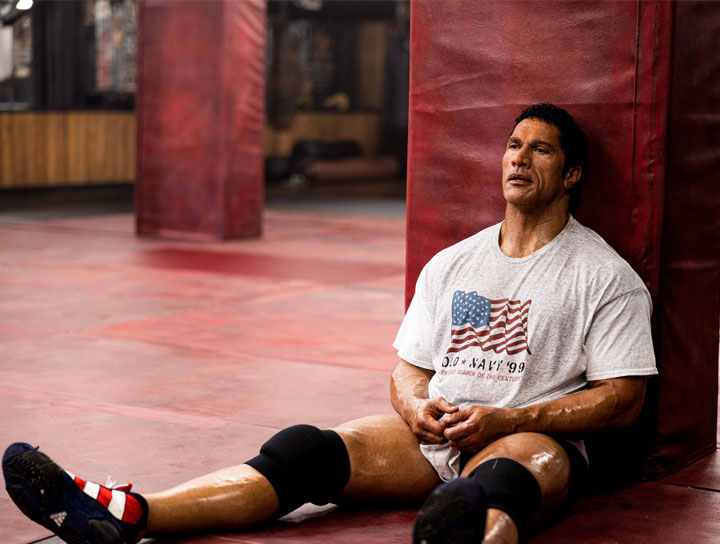 巨石強森透露，諾蘭對他的新片【重擊人生】讚不絕口！