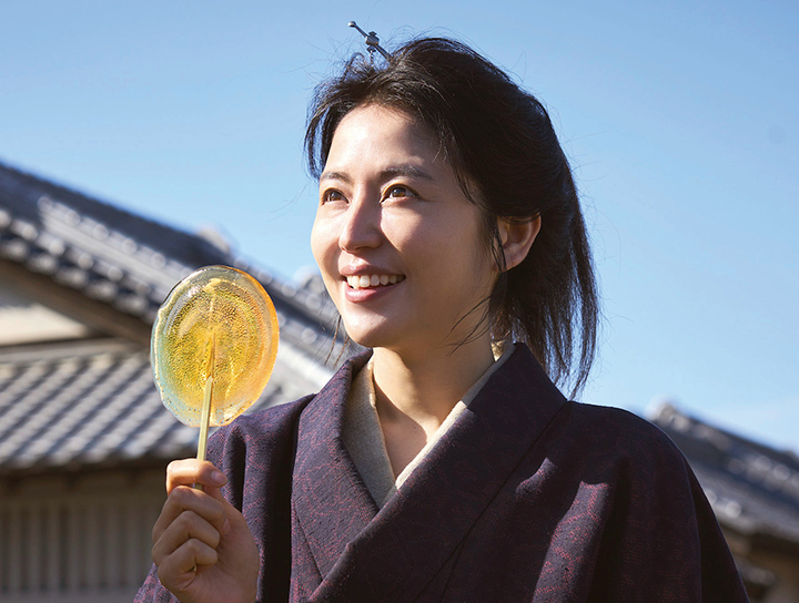 長澤雅美盛讚好會畫！【浮世繪女兒】高橋海人苦練穿木屐「學走路」