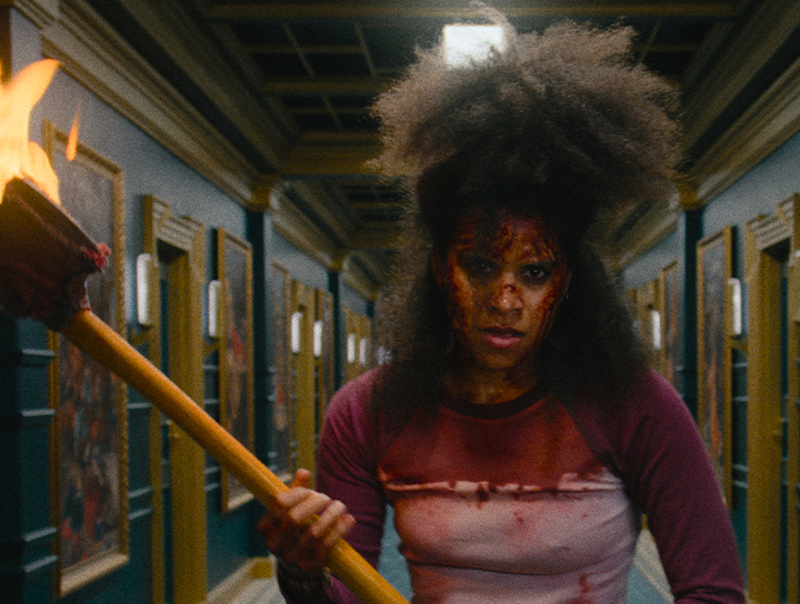 死法超乎想像噴血爆漿！死侍女星【他們要殺你】殺進邪教基地對砍馬份