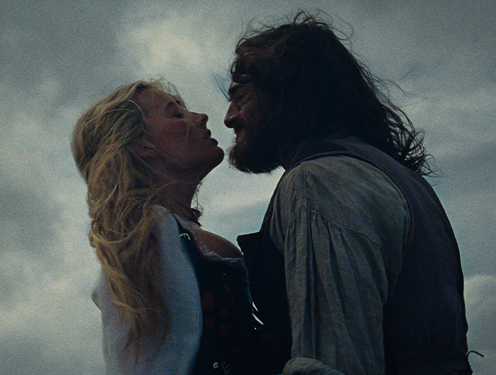 瑪格羅比羞認導演「超懂撩」，【“咆哮山莊”】奧斯卡新星雅各艾洛迪大秀情慾