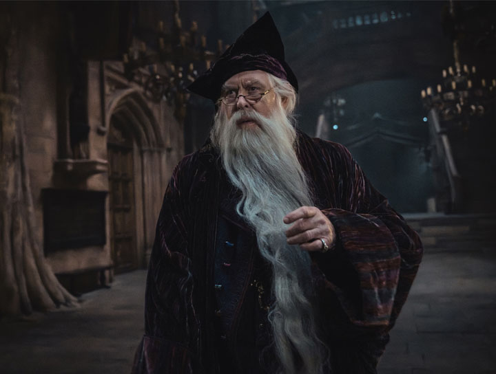 影集版「鄧不利多」演員約翰李斯高表示，JK羅琳許多觀點都被誤解